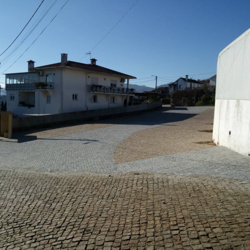 Parque de Estacionamento - Lugar das Agras